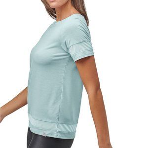 Performance  Short Sleeve Tee With Mesh Details, S